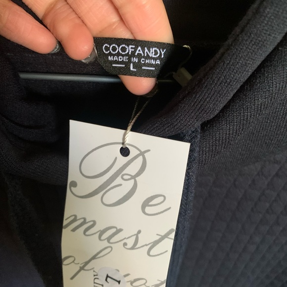 Navy hoodie - Picture 4 of 4